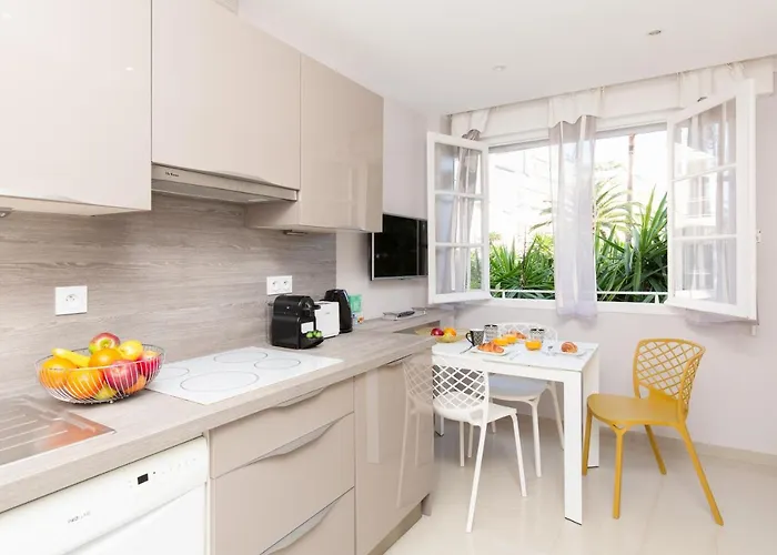 Festival Yourhosthelper *