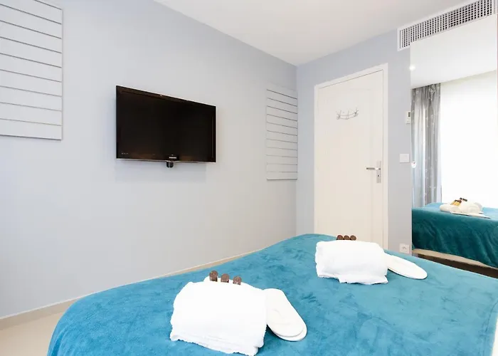 Festival Yourhosthelper アパート カンヌ