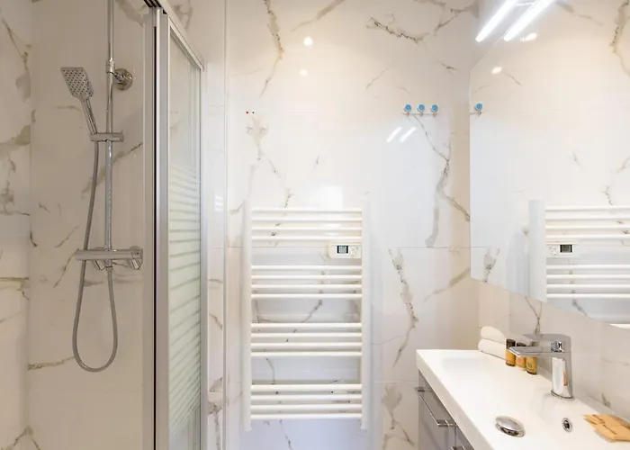 Festival Yourhosthelper Cannes